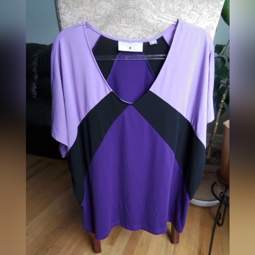 Avenue Studio Top